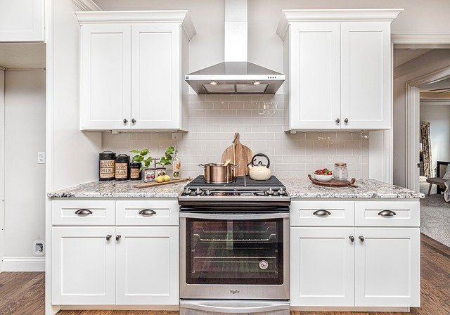 Unconventional Ways on How to Clean Kitchen Cabinets 3 Unconventional Ways on How to Clean Kitchen Cabinet that are painted white